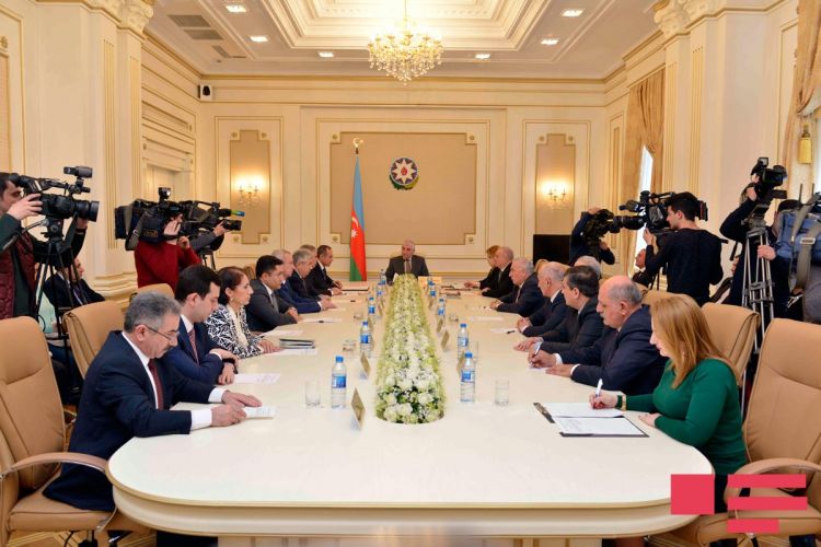 Prezident seçkilərində namizədlər üçün ayrılmış ödənişsiz efir vaxtının bölgüsü məqsədi ilə püşkatma keçirilib