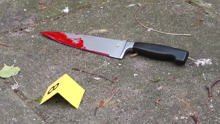 Bakıda ofisə basqın: Gənc oğlana 14 bıçaq zərbəsi vurulub