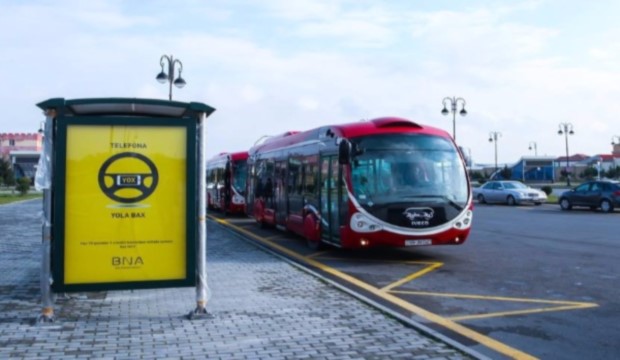 Bakıda avtobus sürücüsü 25 qəpiyə görə döyüldü – Video