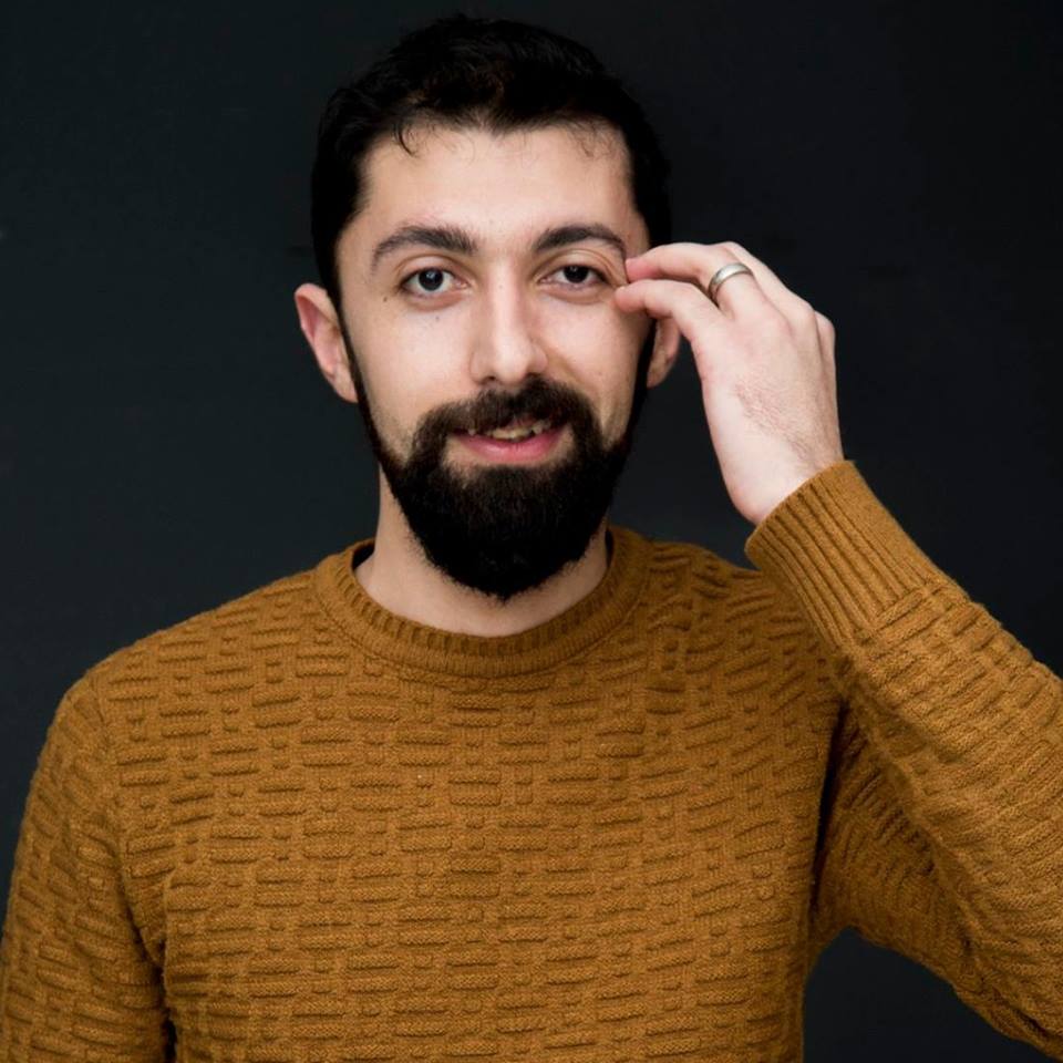 Redaktor “söyüş çətəsi”nin qurbanına çevrilib – FOTOFAKT