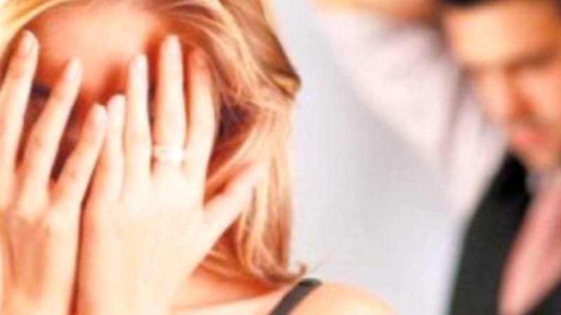 Türkiyədə şok məhkəmə: Qadın ərinin kürəyindəki sivilcələrin sıxılmasından xəyanəti anlayıb – Foto