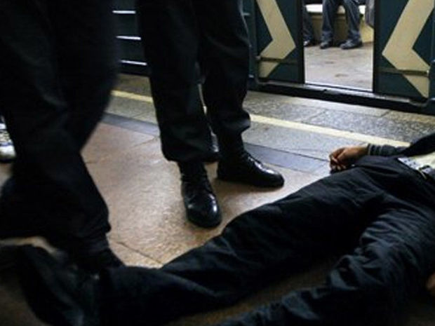 Bakı metrosunda ölüm hadisəsi baş verib