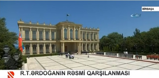 Ərdoğanın Bakıda rəsmi qarşılanma mərasimindən – VİDEO