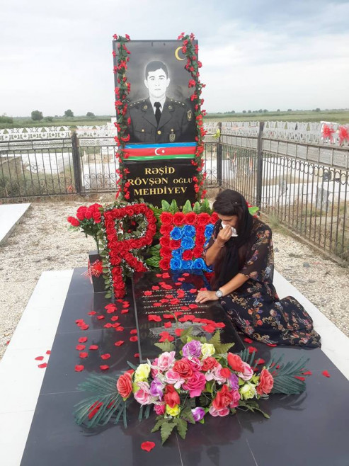 Yaşasaydı 28 yaşı olardıI …. Aprel şəhidinə ithaf olunur – FOTOLAR