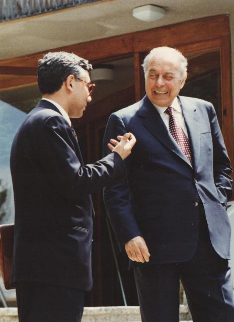 Heydər Əliyevin sabiq köməkçisi tarixi sirləri açdı: “Lalə Şövkət dedi ki, Heydər Əliyev səni gözləyir, qalx yuxarı…”
