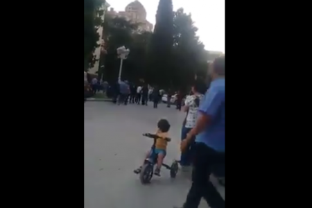 Gəncənin icra başçısı Elmar Vəliyevin vurulduğu an – VİDEO
