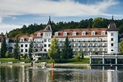 “AtaTravel” və “Edem Resort”un yeniilqabağı aksiyası start götürüb