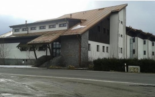 Bloger daha bir dövlət məmurunun xaricdəki daşınmaz əmlaklarını ortaya çıxarıb