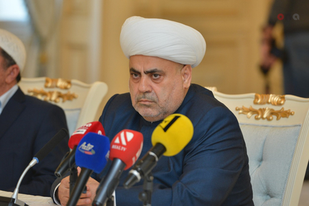 Allahşükür Paşazadə: “Notr-Dam kilsəsinin yanmasına ürəyim ağrıdı”
