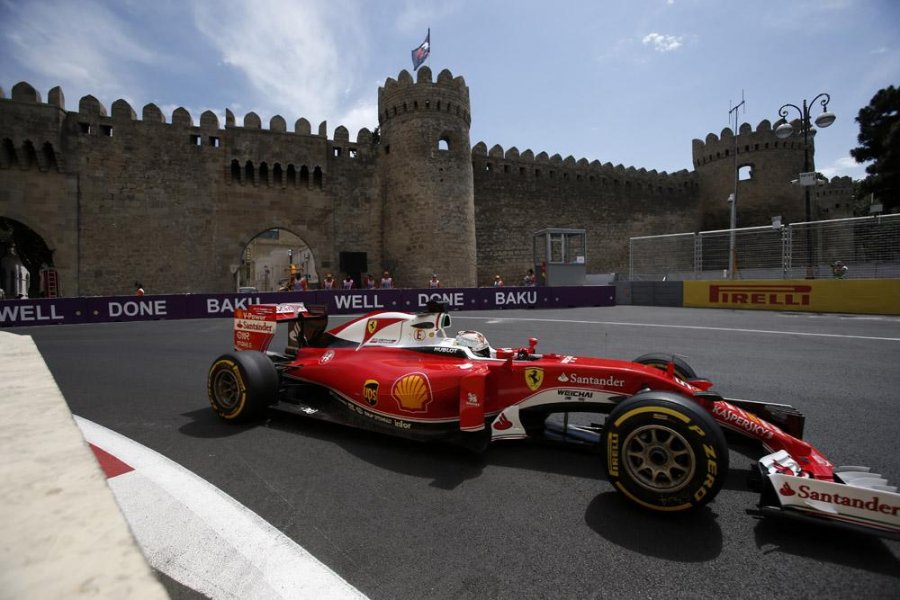 “Formula 1” Azərbaycanda bolid kanalizasiya lyukuna ilişdi – BİABIRÇILIQ