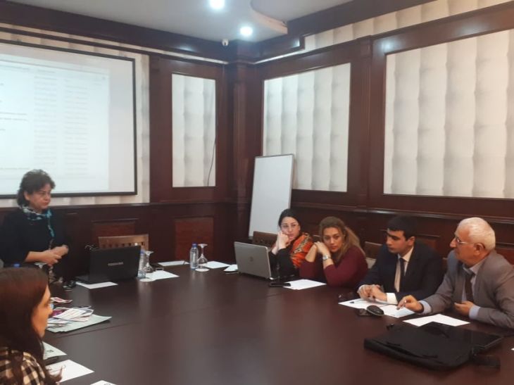 Azərbaycanda HİV-ın müayinə və müalicəsi pulsuzdur! – Çəkinməyin! – FOTOLAR