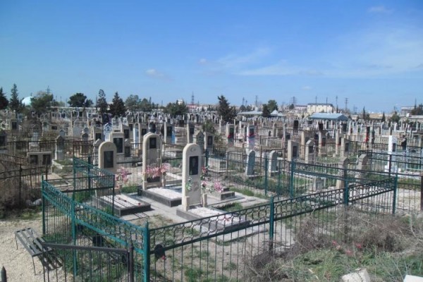 Azərbaycanda qəbir yerlərinin verilməsi ilə bağlı – YENİLİK