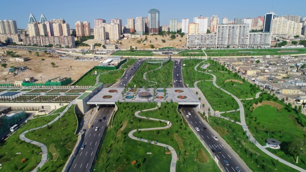 İlham Əliyev Mərkəzi Parkın açılışında iştirak etdi – YENİLƏNİB