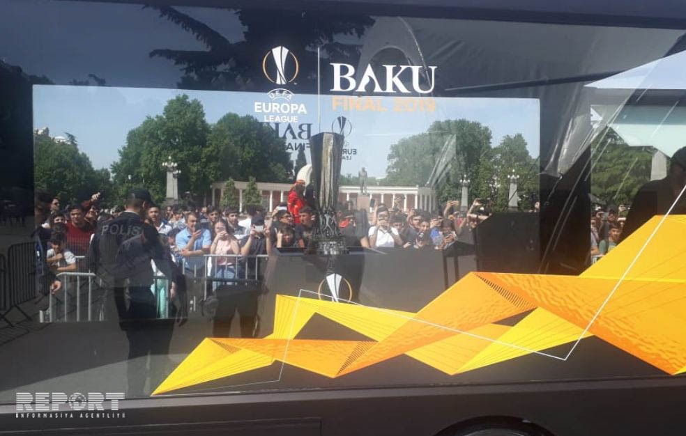 UEFA Avropa Liqasının kuboku Gəncəyə gətirildi