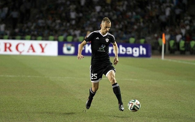 “Qarabağ”ın sabiq futbolçusu qızıl medalını almaq üçün Bakıya döndü