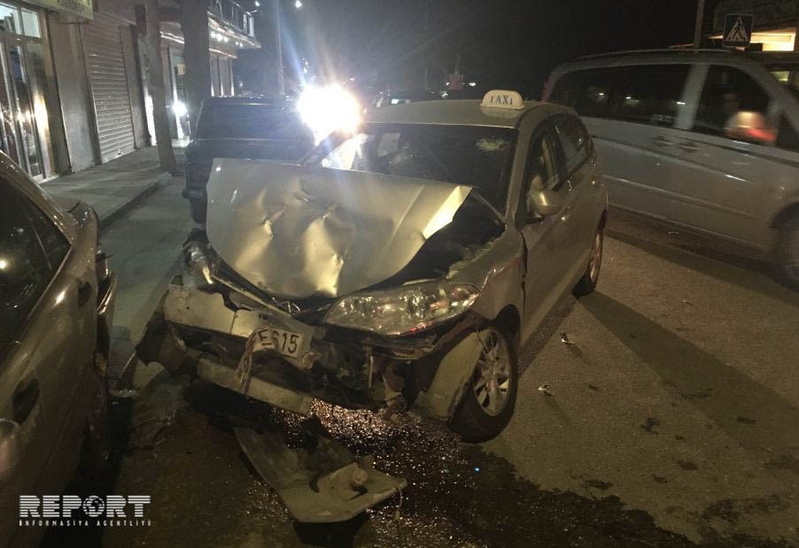 Bakıda sərxoş sürücü zəncirvari qəza törətdi – FOTO