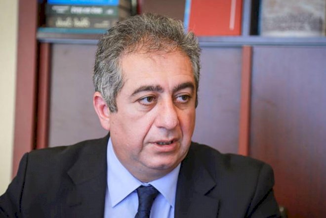 İqtisadçıdan hakimiyyətə açıq sual: “Niyə biz başqalarından pis yaşayırıq?”