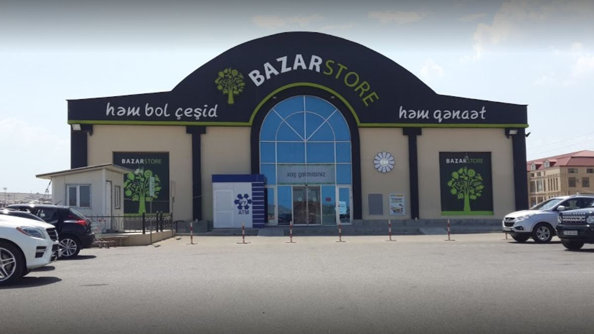 “Bazarstore”da müştərinin 30 min manatlıq qızılları oğurlandı