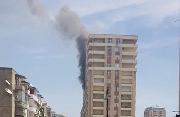 SON DƏQİQƏ! Bakıda yaşayış binası yanır -VİDEO