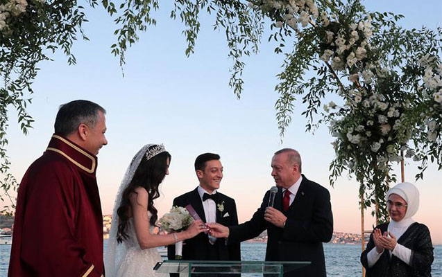 Məsutla Əminə evləndi – Ərdoğan nikah şahidi oldu – VİDEO -FOTOLAR