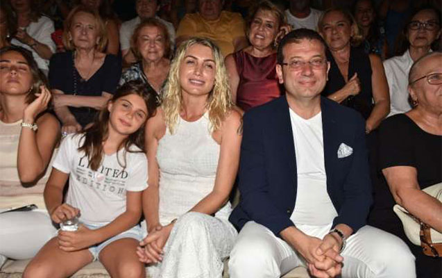 İmamoğlu tanınmışlarla birlikdə Livanelinin konsertində – FOTOLAR