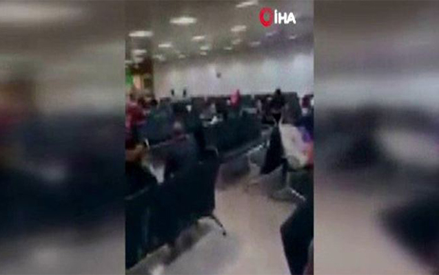 Pilot uçmaq üçün sərnişinlərdən pul istədi – VİDEO