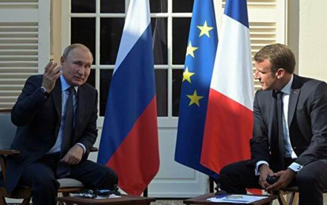 Putin Makronla Qarabağdan danışdı