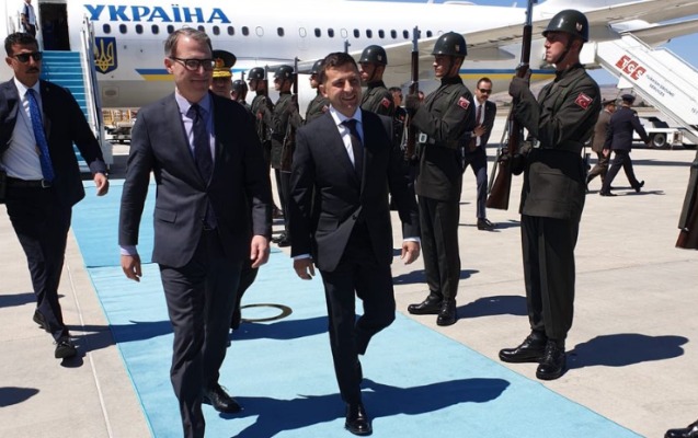 Zelenski ilk dəfə Türkiyədə rəsmi səfərdədir – FOTO