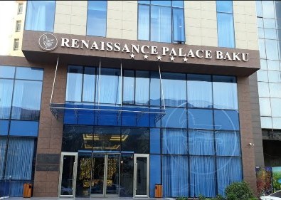 “Renaissance Palace Hotel” ərəb turistlər üçün fahişəxanadırmı?