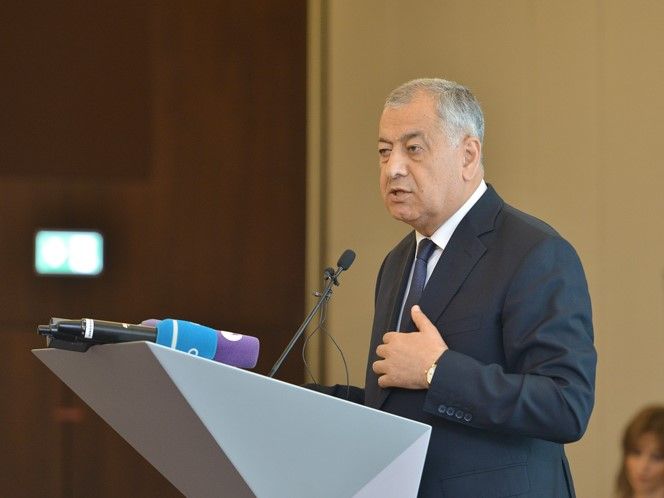 Deputat: “Elə bilirsiniz ki, Bakıdakı ermənilər Ermənistanı müdafiə etmir?”