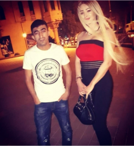Müğənni Dəniz Firudinli ilə şəkli yayılan avtoritet kimdir?