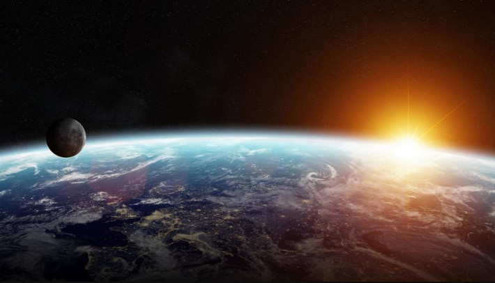 Kosmosa yollanan müsəlman astronavtın başı böyüyüb-FOTO