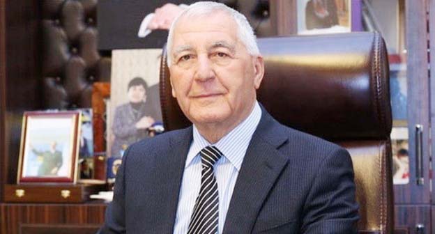 Xaçmazın İcra başçısı əşyalarını yığıb gedir – FOTOFAKT