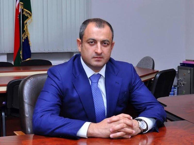 “Millət vəkili imkanlı şəxslərdən olmalıdır” – Adil Əliyev