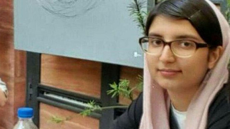İrandan azərbaycanlı qıza 7 il həbs və 74 şallaq cəzası