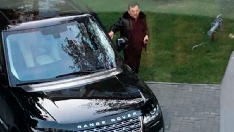 İcra başçısı özünə 250 minlik avtomobil aldı (FOTO)