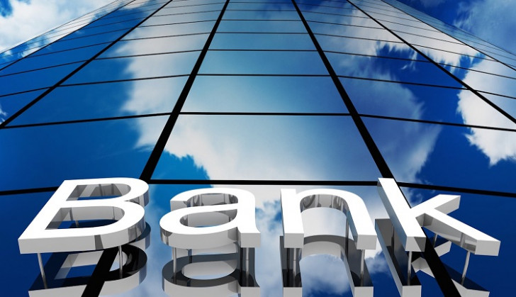 Bu vətəndaşlara banklar kredit verməlidirmi? – RƏYLƏR