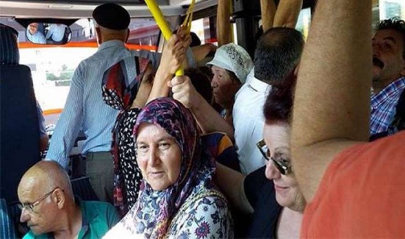 Deputat: “Təqaüdçülərə ictimai nəqliyyatdan istifadə pulsuz olsun”