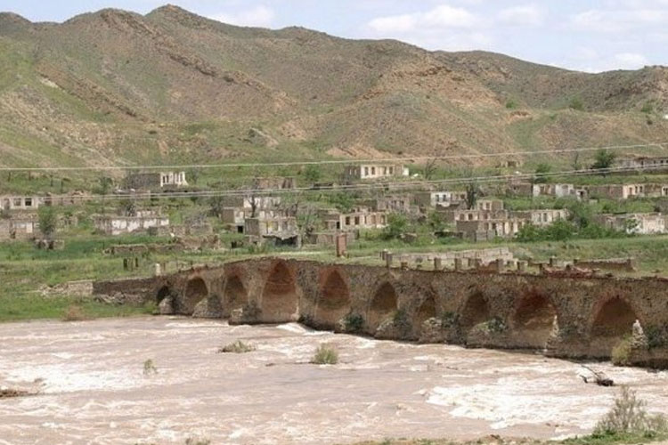 Ağdam, Fizuli və daha 2 -3 rayon qaytarılmalı, əvəzində isə… – Politoloq AÇIQLADI