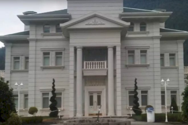 Dəbdəbəli villaları ilə gündəmə gələn məmurlar-15-20 milyonluq villalar