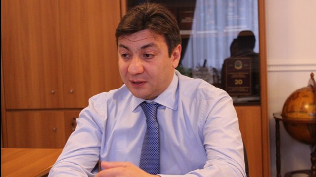 Səfir Ukraynada Ermənistan hakimiyyətinin siyasətini pislədi