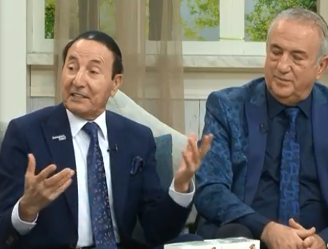 İki həftə əvvəl həyat yoldaşı ölən Xalq artisti verilişdə OXUYUB, ƏYLƏNDİ – FOTO