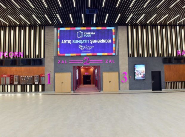 İlham Əliyev Sumqayıtda “CinemaPlus” kinoteatrının açılışında