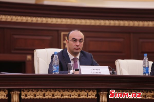Elnur Aslanov siyasi meydana qayıdır – PA, yoxsa Parlament?
