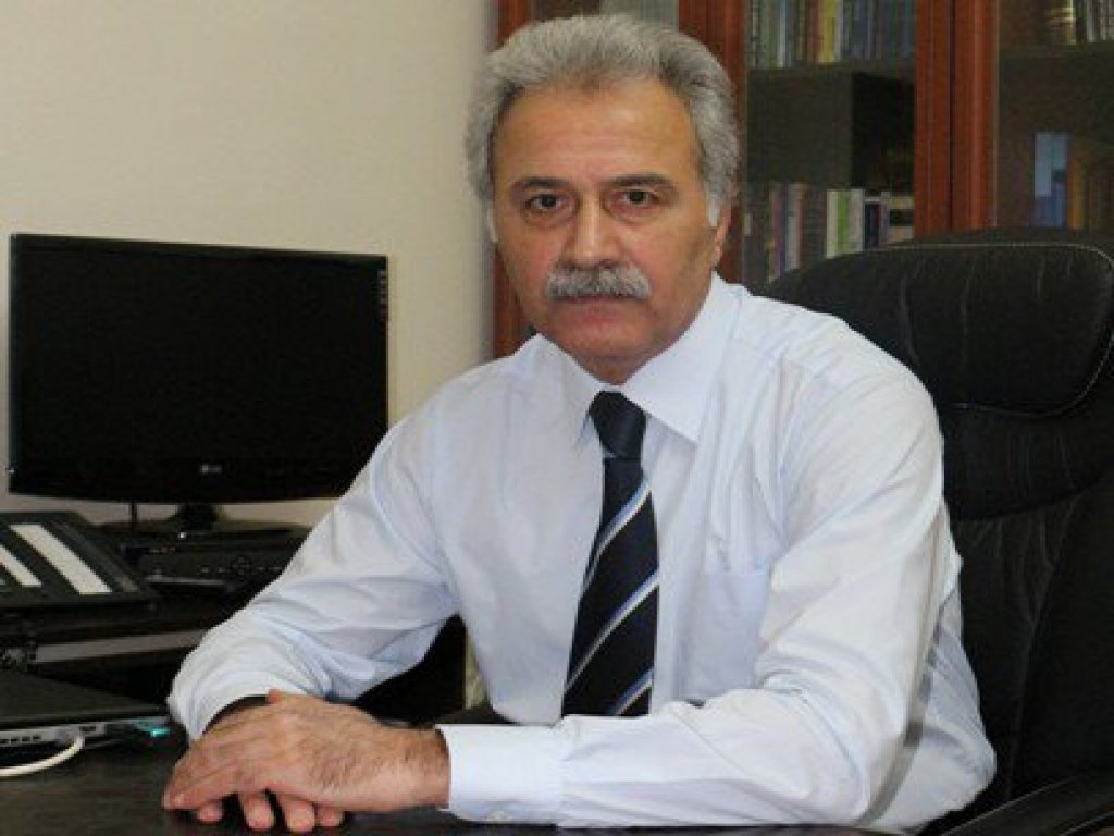 Nazim Müzəfərlinin elmi əməkdaşla nə ədavəti var?