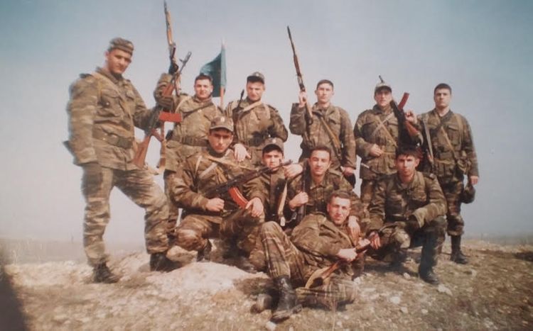 “Hamını çıxardıb, bayrağa bükülü tabutu açdıq…” – Şəhid əmanəti