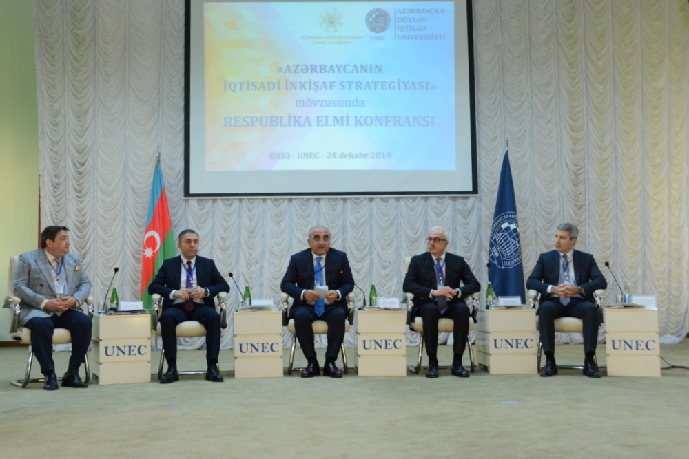 UNEC-də konfrans: Azərbaycanın iqtisadi inkişaf strategiyası