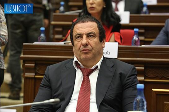Ermənilər ərəb şeyxlərini küsdürüb milyardlar itirdilər – “Merlə görüşdə telefonla danışırdılar…”