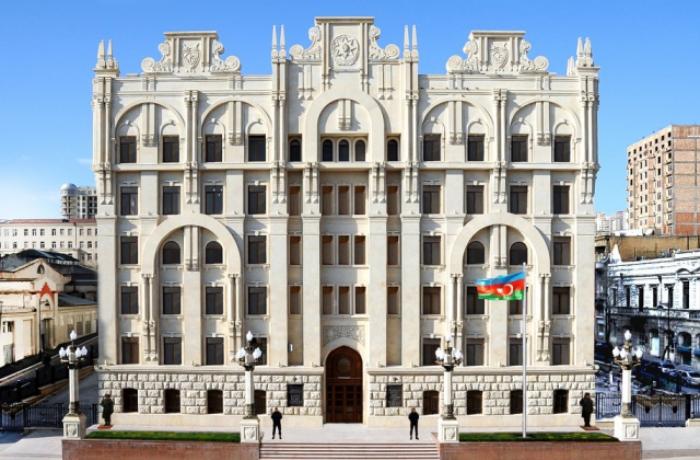 İşdən çıxarılan polkovnik yenidən əvvəlki vəzifəsinə qaytarıldı