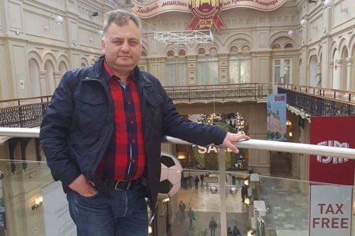 Moskvada yaşayan azərbaycanlı jurnalistdən ETİRAZ – Bayrağımız niyə pomidorun üzərinə vurulur? – FOTO